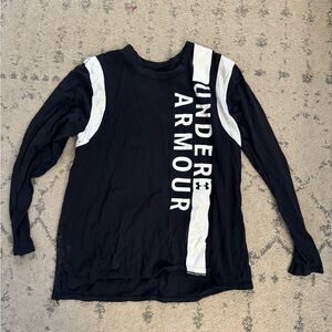 Under Armour top